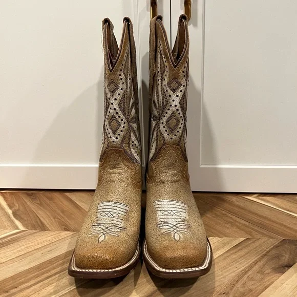 NWOT Circle G size 9 Cowboy Boots fits plus size - Picture 2 of 13